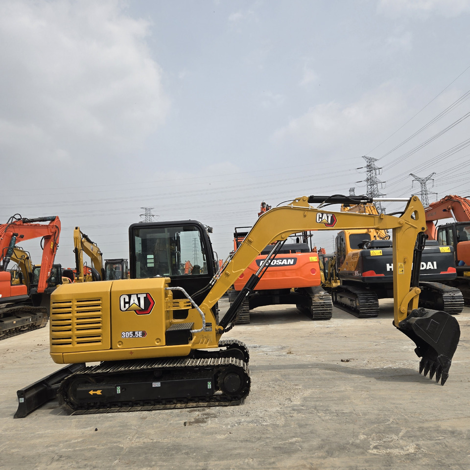 CATERPILLAR 305.5 - 미니 굴삭기 : 사진 1 CATERPILLAR 305.5 - 미니 굴삭기 : 사진 1