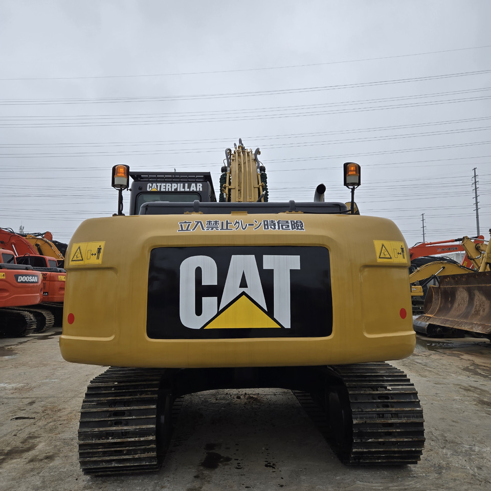 CATERPILLAR 320D - 크롤러 굴삭기 : 사진 3 CATERPILLAR 320D - 크롤러 굴삭기 : 사진 3
