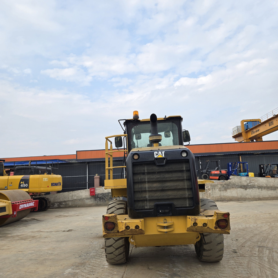 CATERPILLAR 924K - 휠 굴삭기 : 사진 5 CATERPILLAR 924K - 휠 굴삭기 : 사진 5