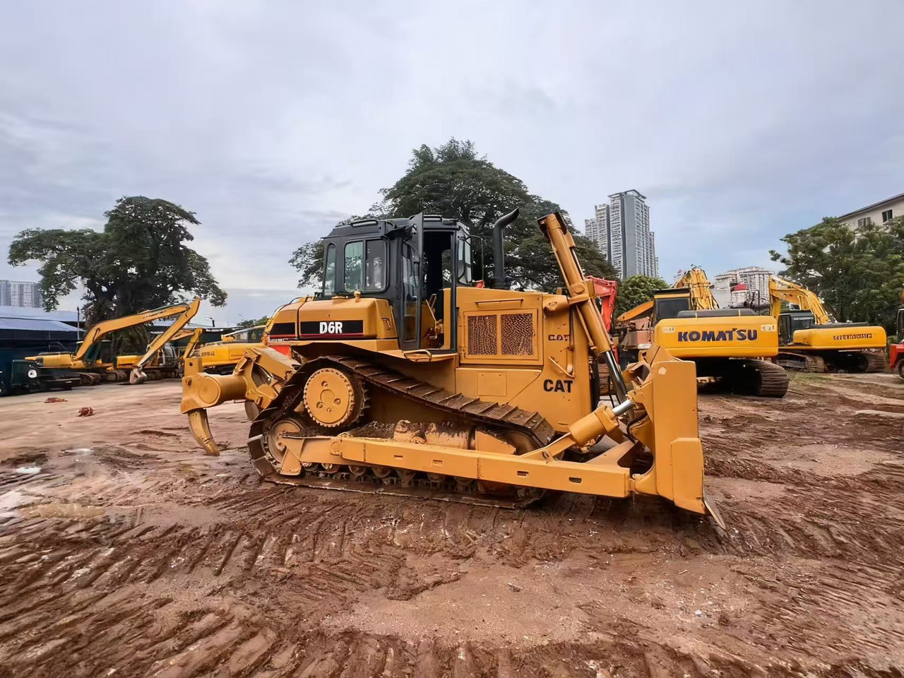 CATERPILLAR D6R - 불도저 : 사진 2 CATERPILLAR D6R - 불도저 : 사진 2
