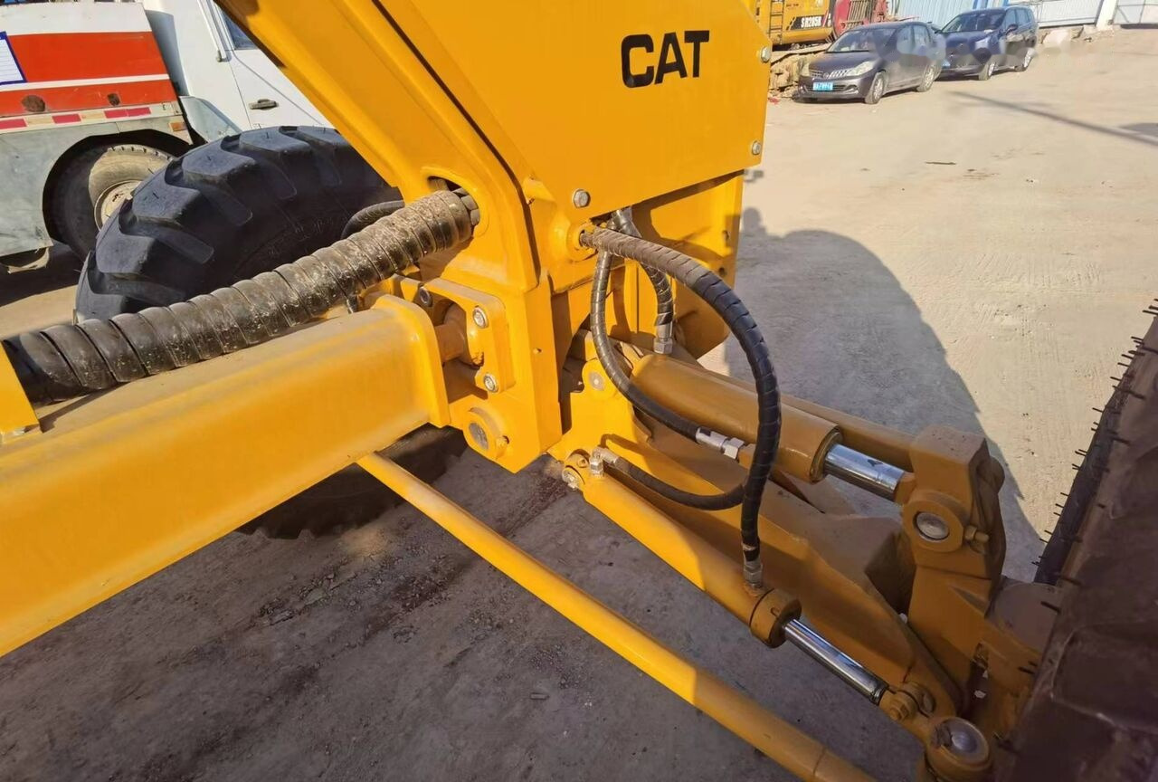 Caterpillar 120K - 그레이더 : 사진 5 Caterpillar 120K - 그레이더 : 사진 5