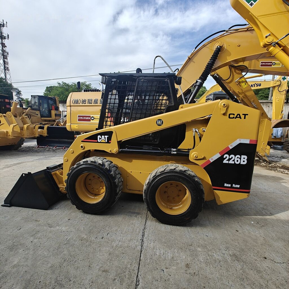 Caterpillar 226B - 스키드 스티어 로더 : 사진 1 Caterpillar 226B - 스키드 스티어 로더 : 사진 1