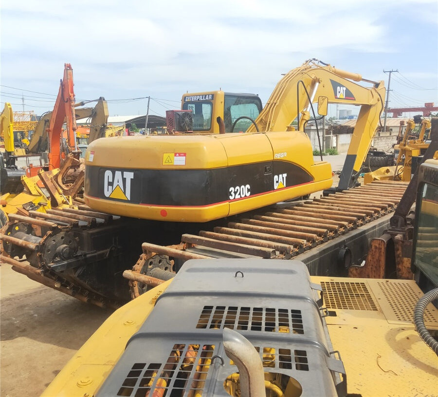 Caterpillar 320C - 수륙양용 굴착기 : 사진 3 Caterpillar 320C - 수륙양용 굴착기 : 사진 3