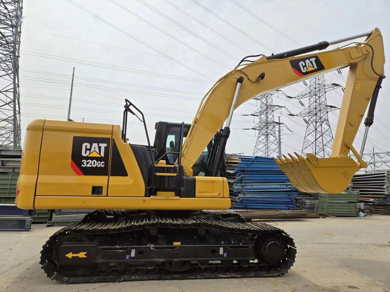 Caterpillar 320GC - 크롤러 굴삭기 : 사진 3 Caterpillar 320GC - 크롤러 굴삭기 : 사진 3