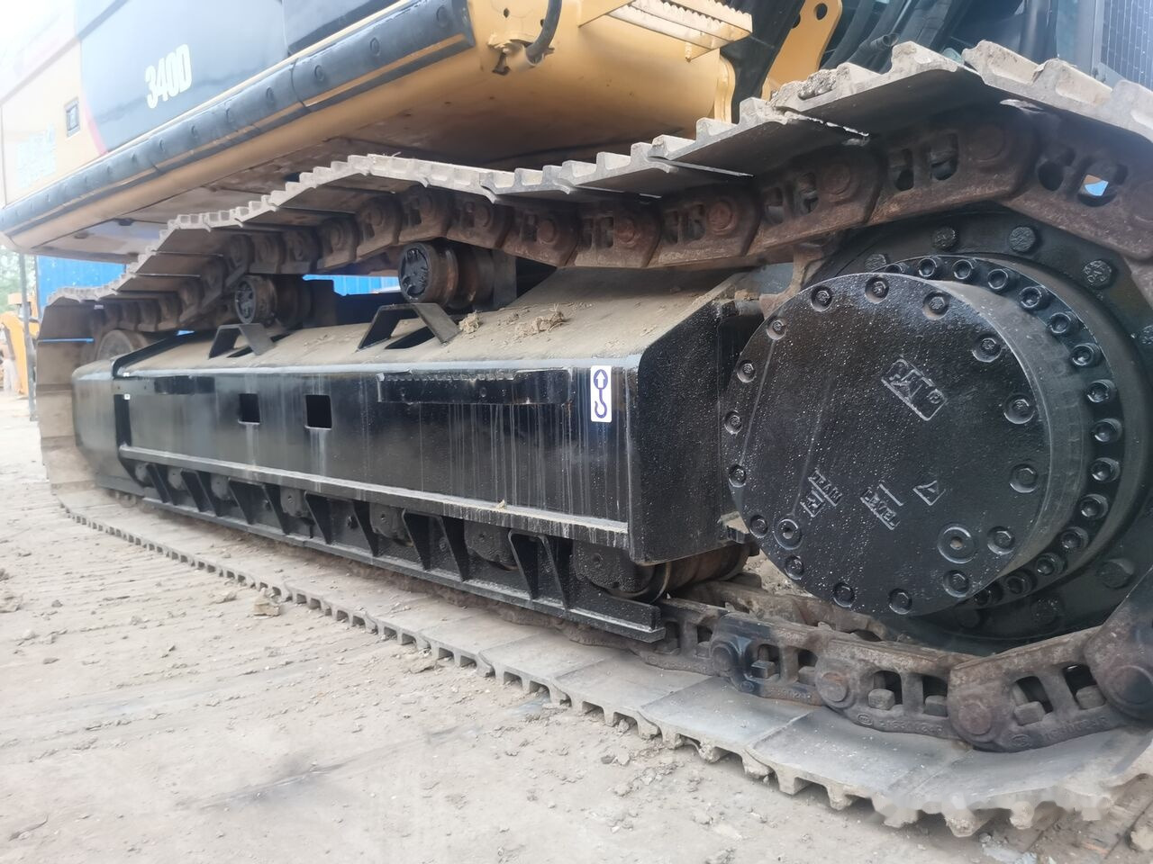 크롤러 굴삭기 Caterpillar 340D : 사진 10