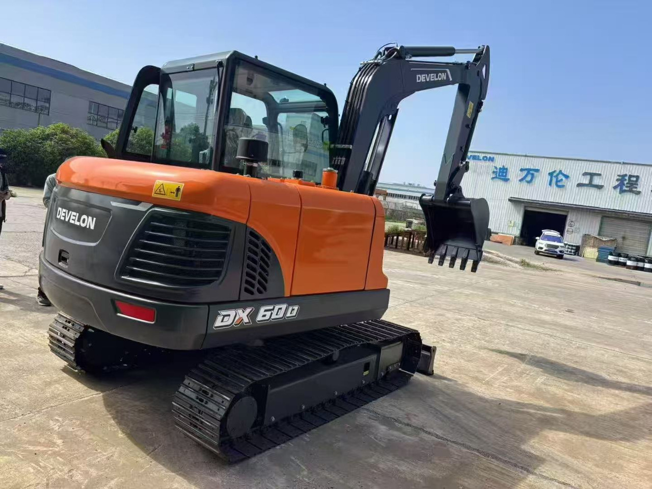 DOOSAN DX60D - 미니 굴삭기 : 사진 4 DOOSAN DX60D - 미니 굴삭기 : 사진 4