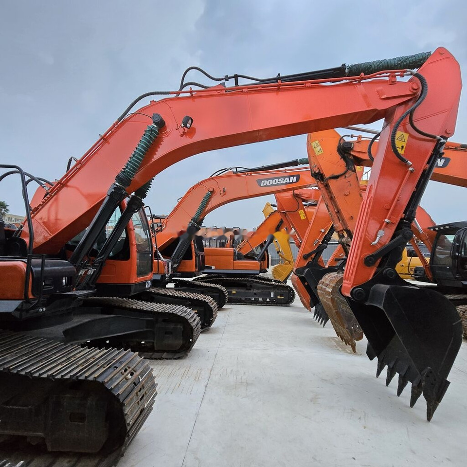 크롤러 굴삭기 Doosan DX225LC : 사진 6