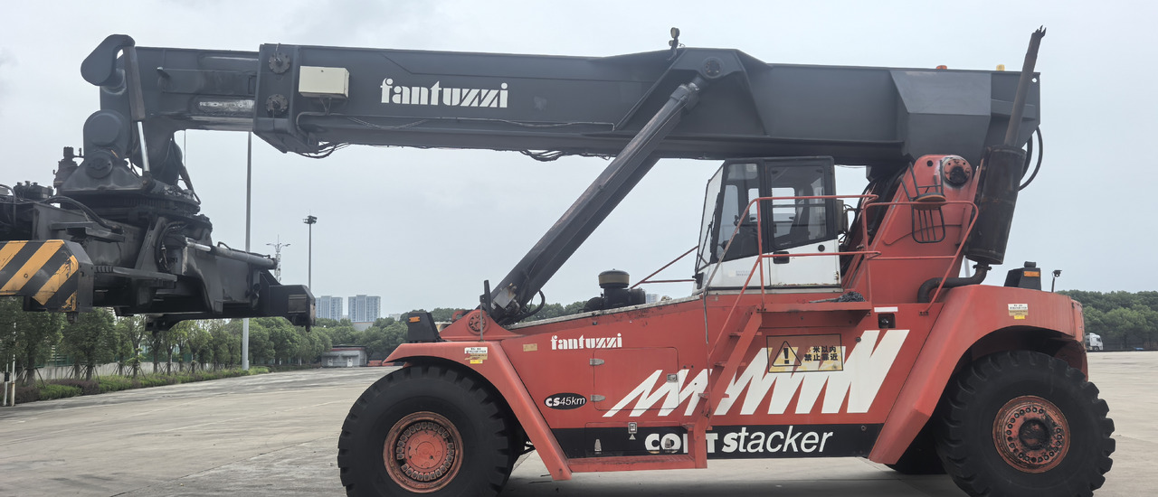 FANTUZZI CS45KM reach stacker - 리치 스태커 : 사진 1 FANTUZZI CS45KM reach stacker - 리치 스태커 : 사진 1