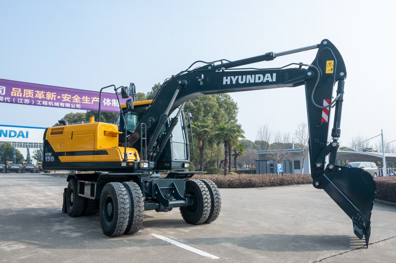 HYUNDAI HW150 - 휠 굴삭기 : 사진 2 HYUNDAI HW150 - 휠 굴삭기 : 사진 2