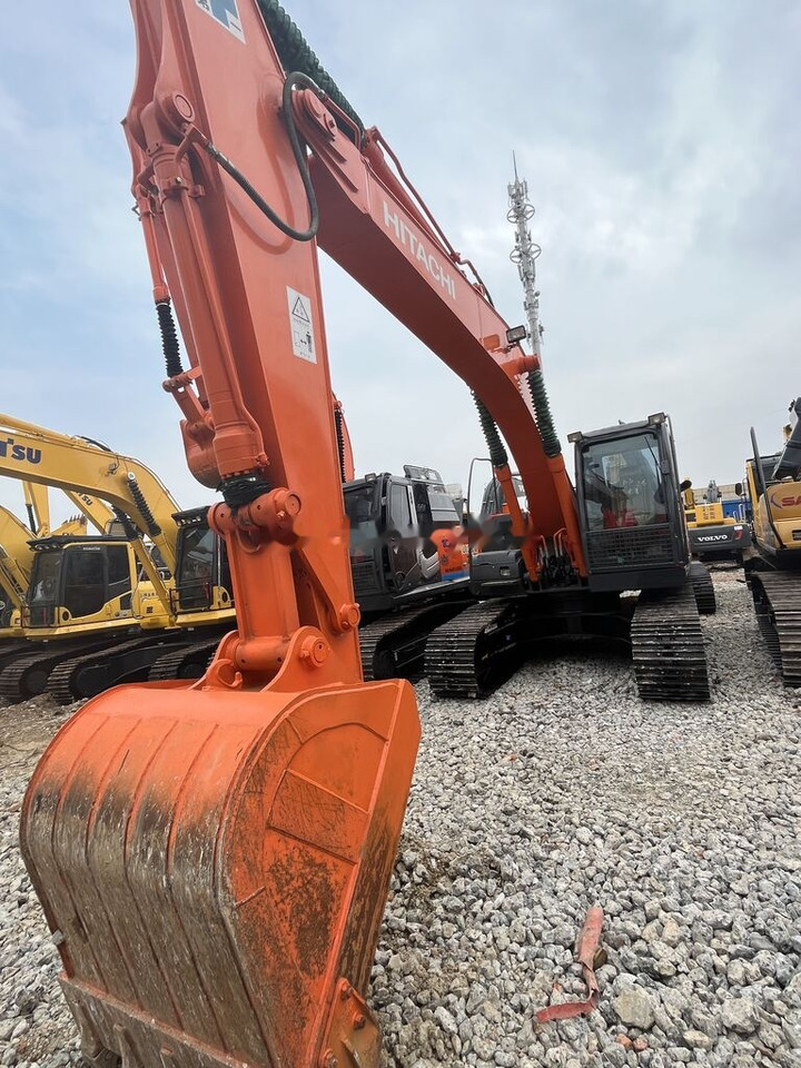 Hitachi ZX200 - 크롤러 굴삭기 : 사진 2 Hitachi ZX200 - 크롤러 굴삭기 : 사진 2