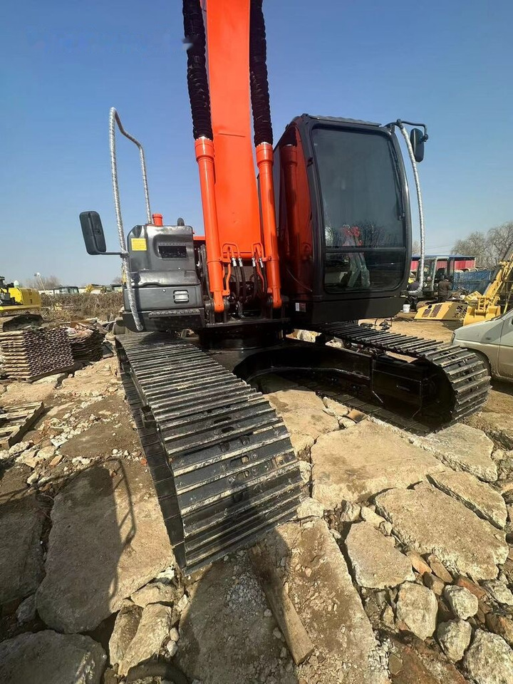 Hitachi ZX200 - 크롤러 굴삭기 : 사진 1 Hitachi ZX200 - 크롤러 굴삭기 : 사진 1