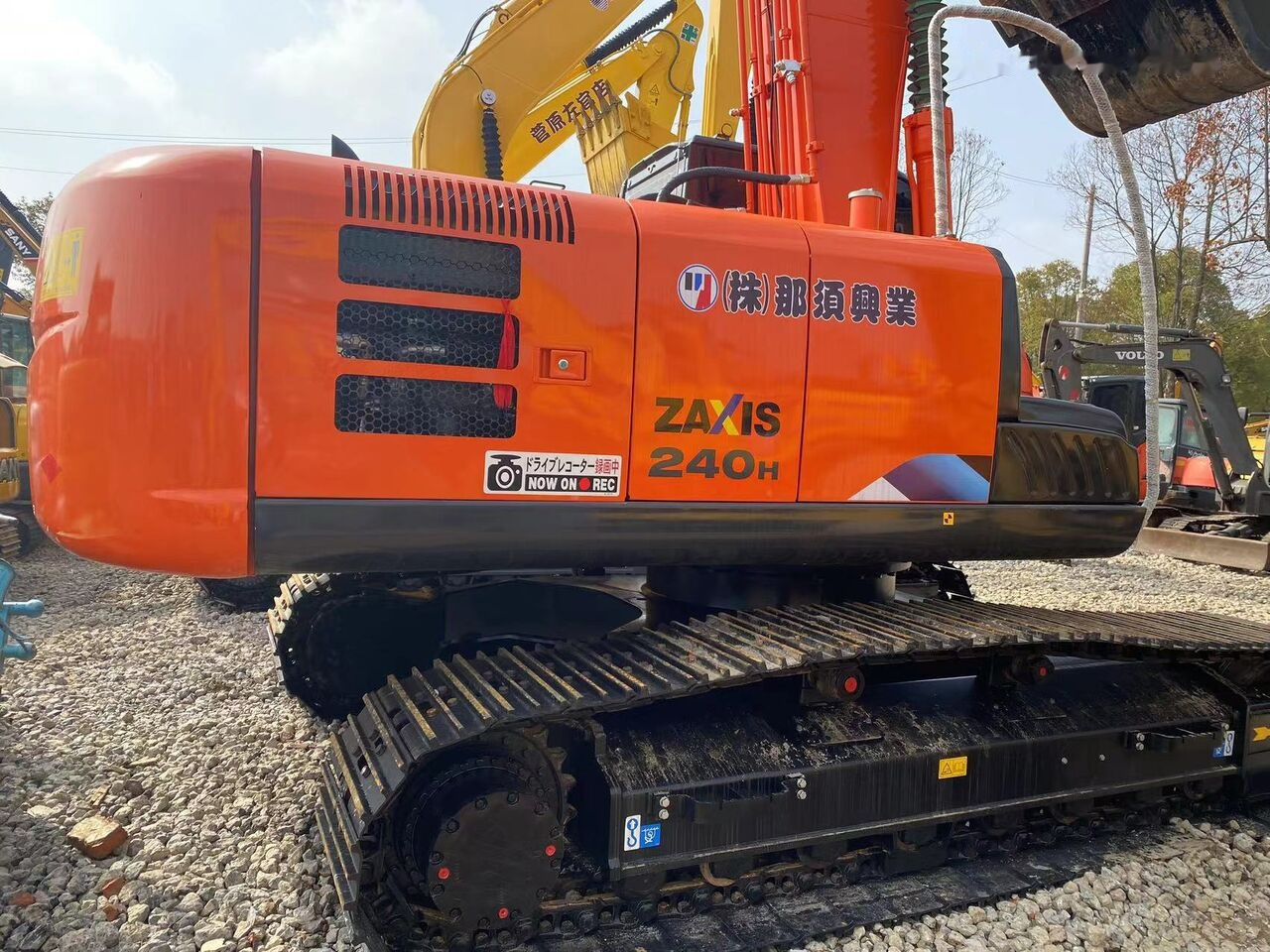 크롤러 굴삭기 Hitachi ZX240H : 사진 12