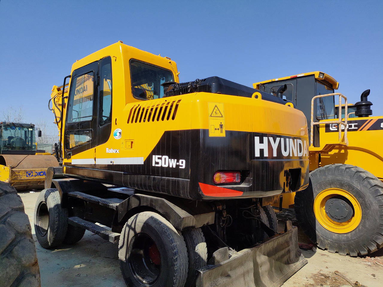 Hyundai R150W-9 - 휠 굴삭기 : 사진 3 Hyundai R150W-9 - 휠 굴삭기 : 사진 3
