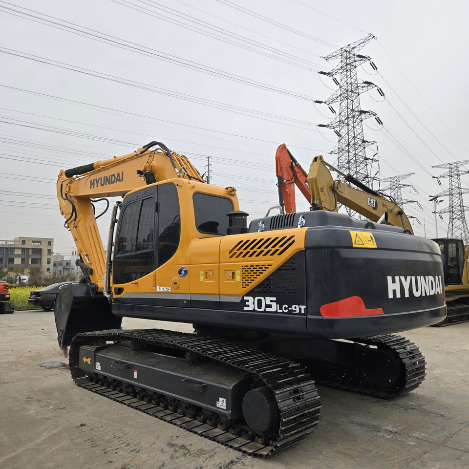 Hyundai R305LC-9T - 크롤러 굴삭기 : 사진 3 Hyundai R305LC-9T - 크롤러 굴삭기 : 사진 3