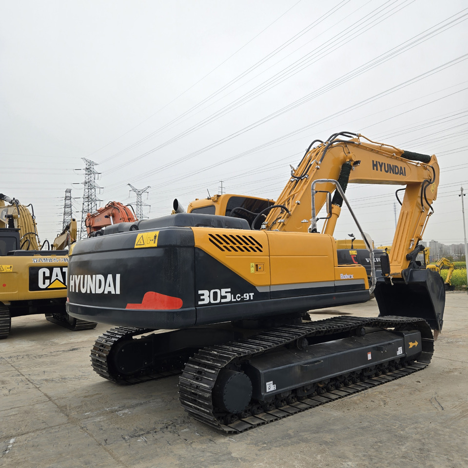 Hyundai R305LC-9T - 크롤러 굴삭기 : 사진 5 Hyundai R305LC-9T - 크롤러 굴삭기 : 사진 5