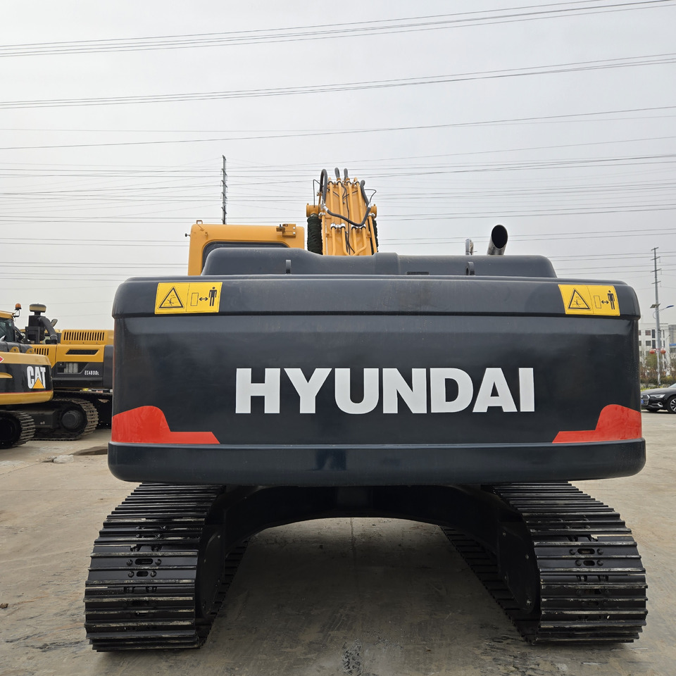 Hyundai R305LC-9T - 크롤러 굴삭기 : 사진 4 Hyundai R305LC-9T - 크롤러 굴삭기 : 사진 4