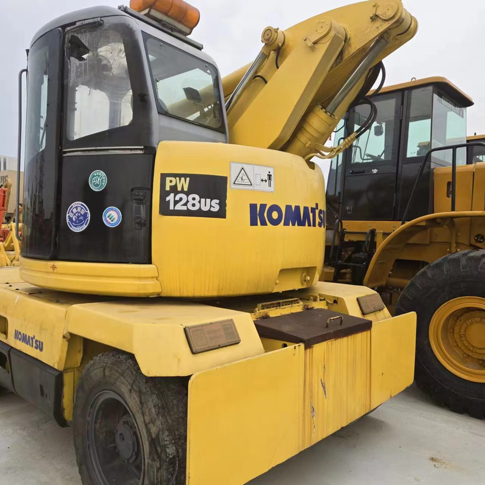 KOMATSU PC128US - 휠 굴삭기 : 사진 4 KOMATSU PC128US - 휠 굴삭기 : 사진 4