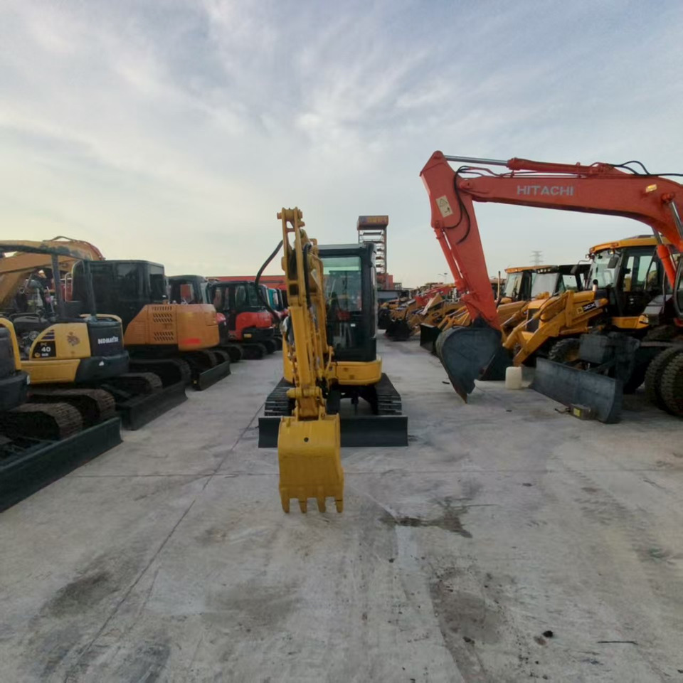 KOMATSU PC35MR - 미니 굴삭기 : 사진 3 KOMATSU PC35MR - 미니 굴삭기 : 사진 3