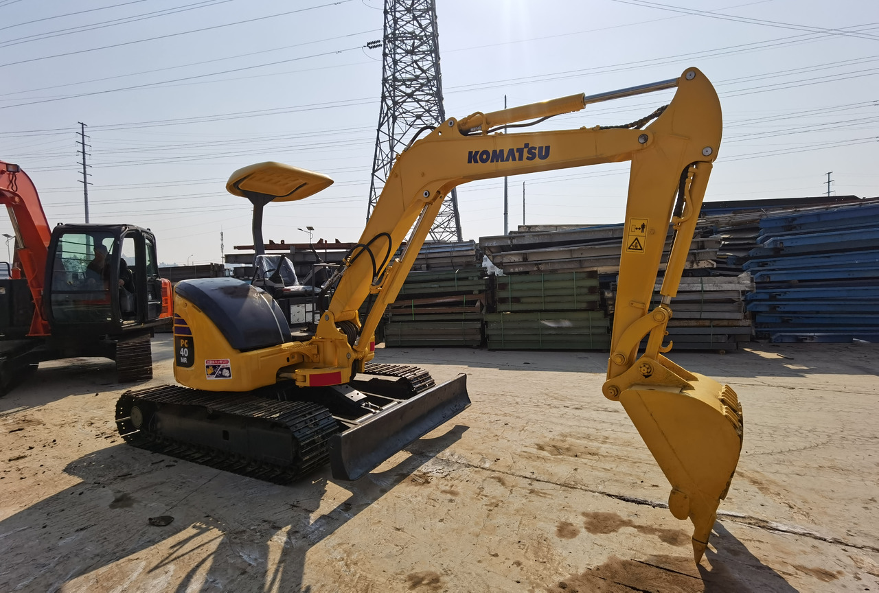 KOMATSU PC40MR - 미니 굴삭기 : 사진 2 KOMATSU PC40MR - 미니 굴삭기 : 사진 2