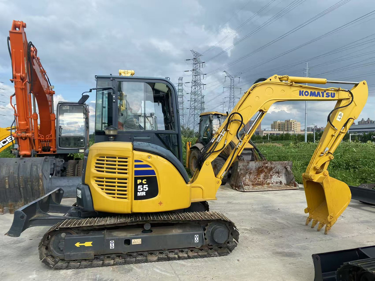 KOMATSU PC55MR - 미니 굴삭기 : 사진 1 KOMATSU PC55MR - 미니 굴삭기 : 사진 1