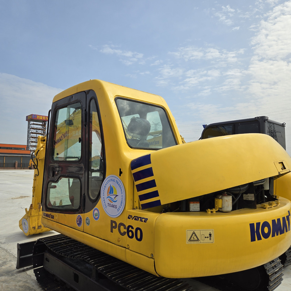 KOMATSU PC60 - 미니 굴삭기 : 사진 2 KOMATSU PC60 - 미니 굴삭기 : 사진 2