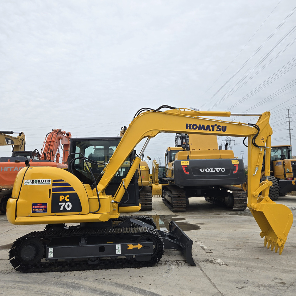 KOMATSU PC70-8 - 미니 굴삭기 : 사진 2 KOMATSU PC70-8 - 미니 굴삭기 : 사진 2