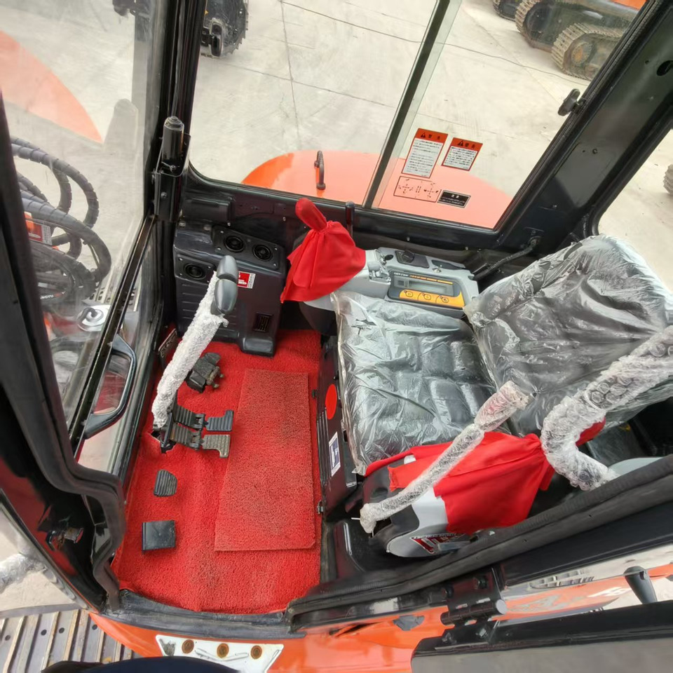 KUBOTA U55-4 - 미니 굴삭기 : 사진 5 KUBOTA U55-4 - 미니 굴삭기 : 사진 5