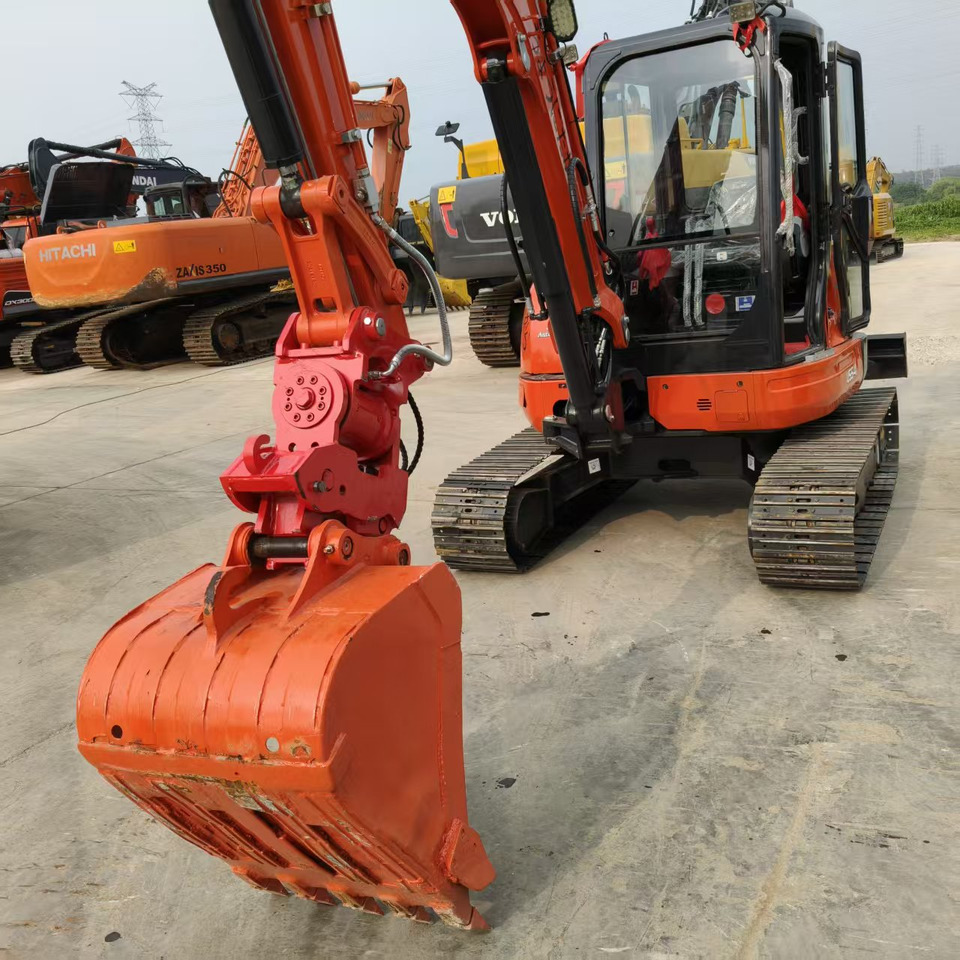 KUBOTA U55-4 - 미니 굴삭기 : 사진 4 KUBOTA U55-4 - 미니 굴삭기 : 사진 4
