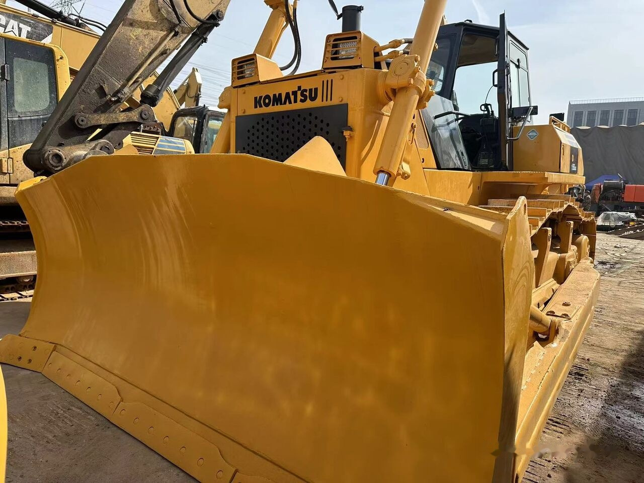Komatsu D155A-5 - 불도저 : 사진 4 Komatsu D155A-5 - 불도저 : 사진 4