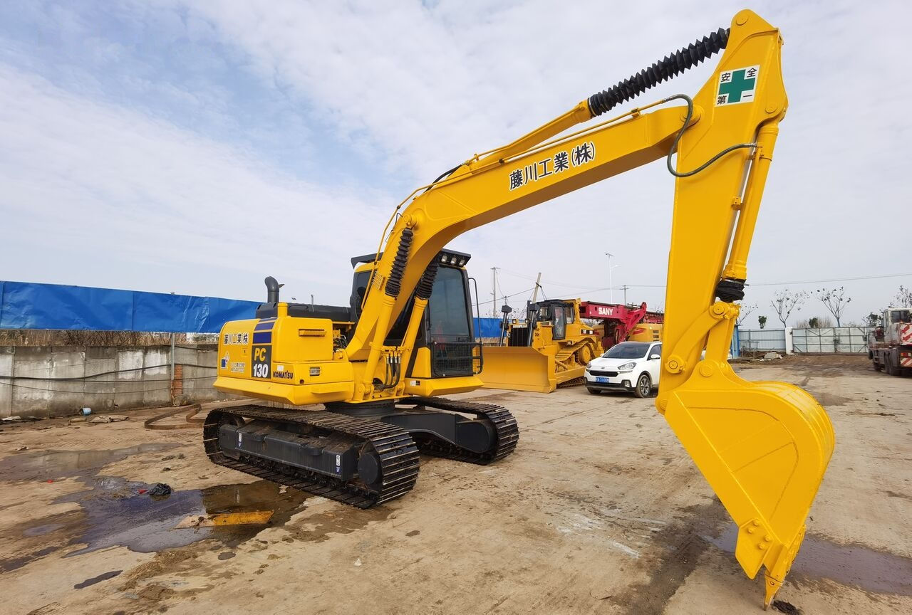 Komatsu PC130 - 크롤러 굴삭기 : 사진 5 Komatsu PC130 - 크롤러 굴삭기 : 사진 5