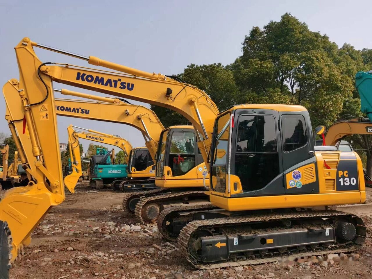 Komatsu PC130 - 크롤러 굴삭기 : 사진 3 Komatsu PC130 - 크롤러 굴삭기 : 사진 3