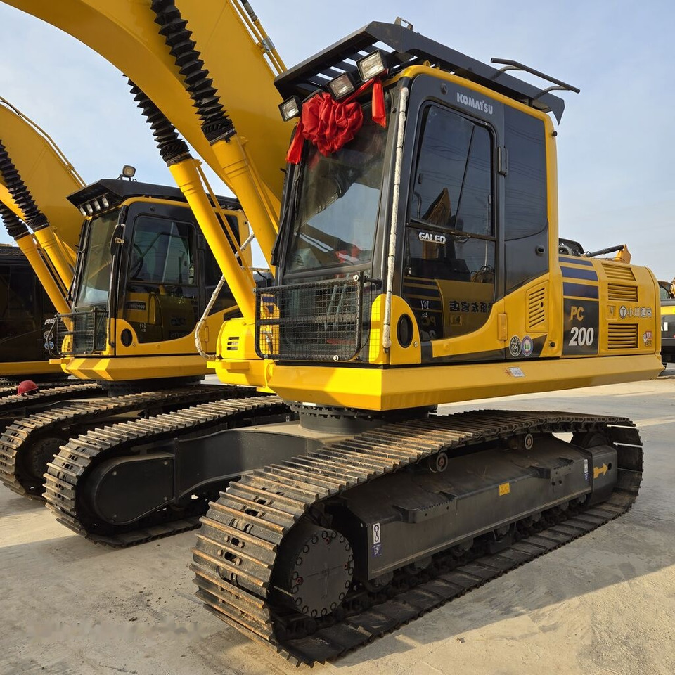 Komatsu PC200-8 - 크롤러 굴삭기 : 사진 1 Komatsu PC200-8 - 크롤러 굴삭기 : 사진 1