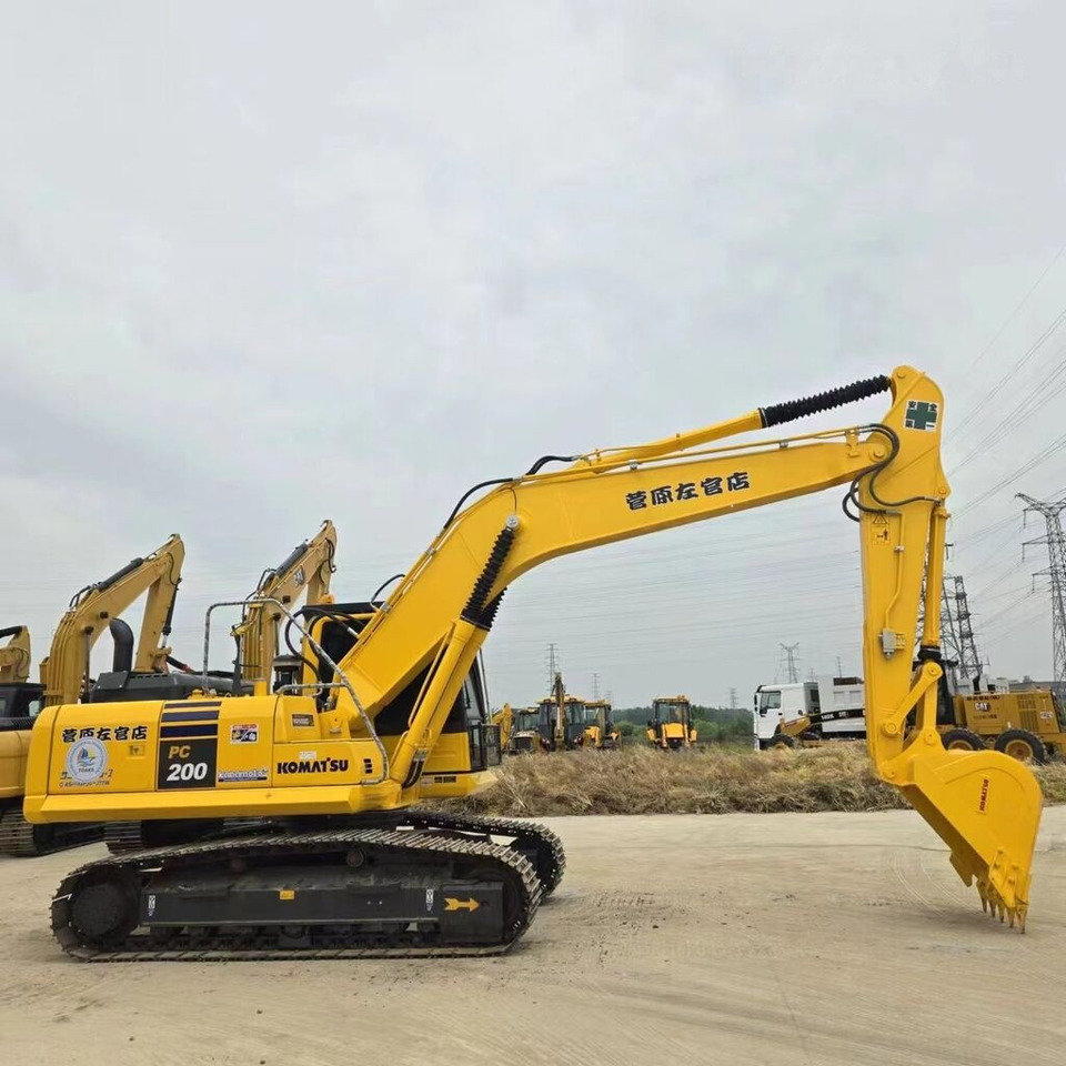 Komatsu PC200-8 - 크롤러 굴삭기 : 사진 1 Komatsu PC200-8 - 크롤러 굴삭기 : 사진 1