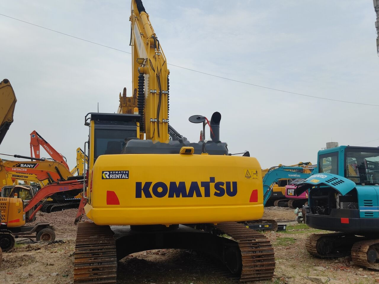 Komatsu PC240LC - 크롤러 굴삭기 : 사진 4 Komatsu PC240LC - 크롤러 굴삭기 : 사진 4