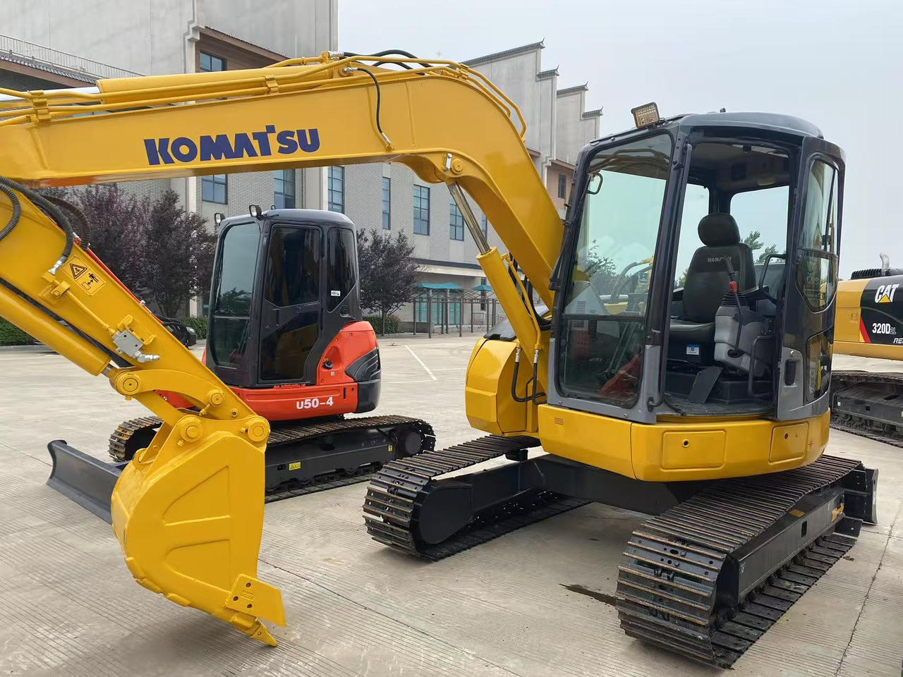 Komatsu PC78US - 미니 굴삭기 : 사진 2 Komatsu PC78US - 미니 굴삭기 : 사진 2