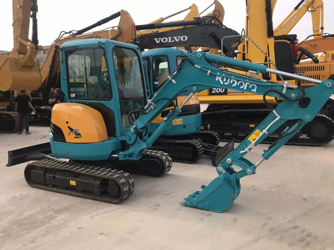 Kubota U25 - 미니 굴삭기 : 사진 4 Kubota U25 - 미니 굴삭기 : 사진 4
