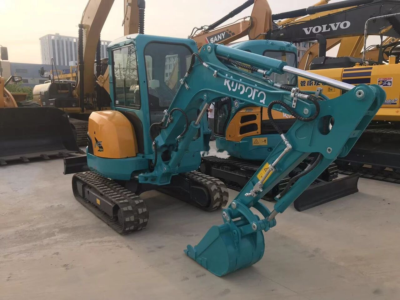 Kubota U25 - 미니 굴삭기 : 사진 2 Kubota U25 - 미니 굴삭기 : 사진 2