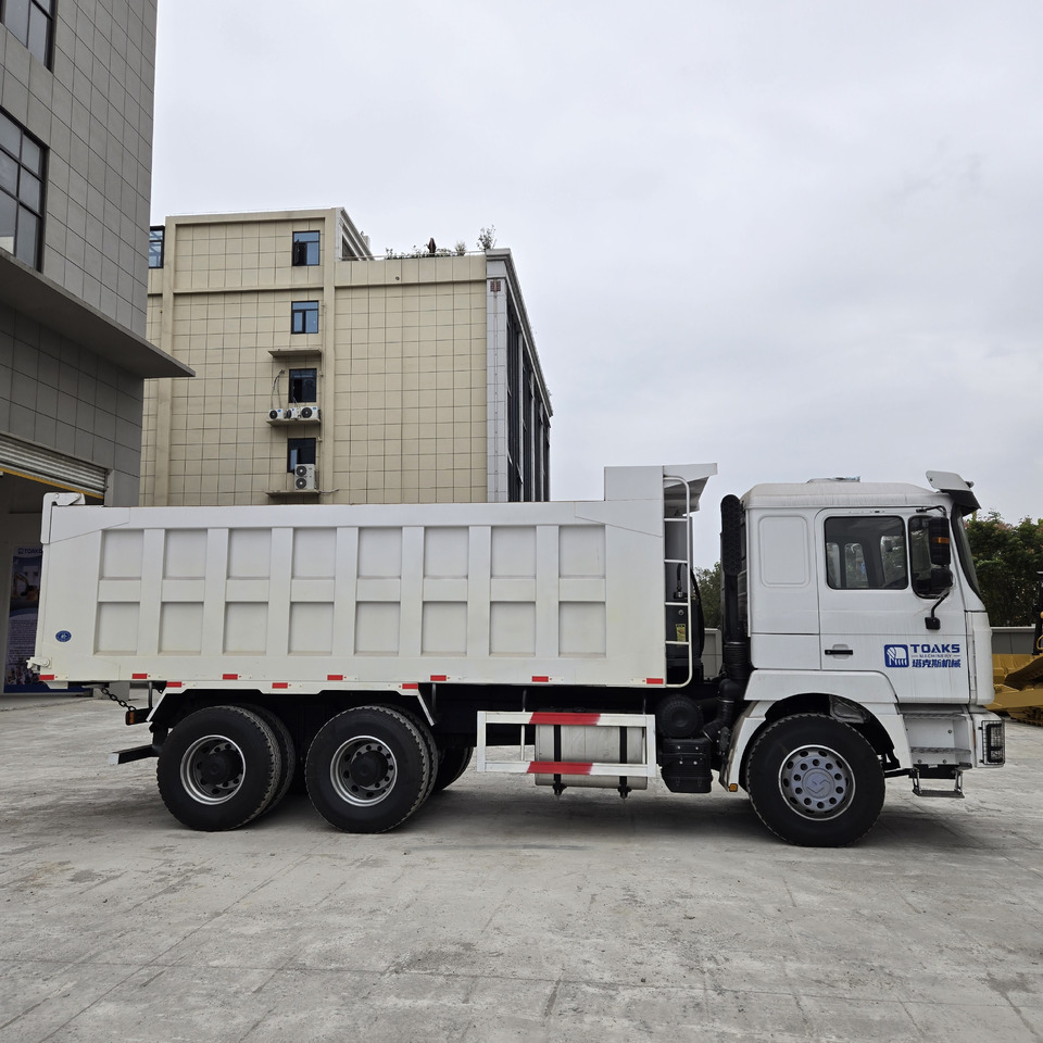 SINOTRUK F3000 6x4 RHD - 덤프트럭 : 사진 5 SINOTRUK F3000 6x4 RHD - 덤프트럭 : 사진 5
