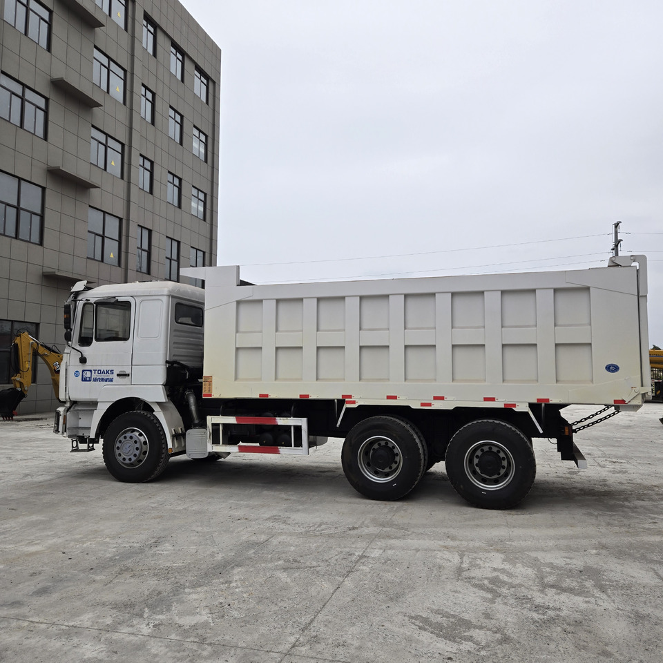 SINOTRUK F3000 6x4 RHD - 덤프트럭 : 사진 3 SINOTRUK F3000 6x4 RHD - 덤프트럭 : 사진 3