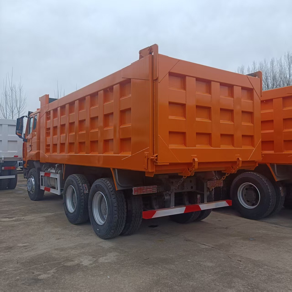SINOTRUK HOHAN 6x4 - 덤프트럭 : 사진 4 SINOTRUK HOHAN 6x4 - 덤프트럭 : 사진 4