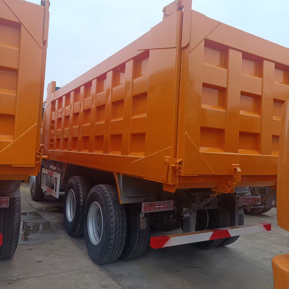 SINOTRUK HOHAN 6x4 - 덤프트럭 : 사진 5 SINOTRUK HOHAN 6x4 - 덤프트럭 : 사진 5