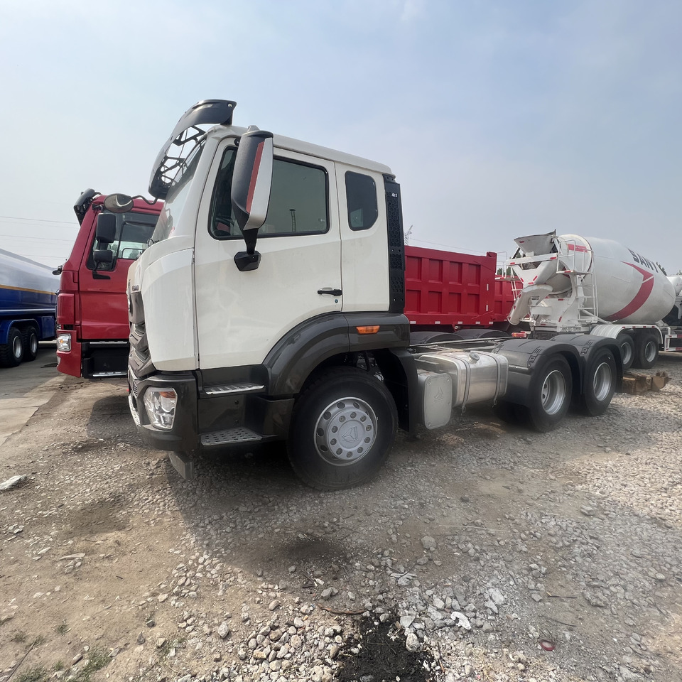 SINOTRUK HOHAN tralier head - 트랙터 유닛 : 사진 5 SINOTRUK HOHAN tralier head - 트랙터 유닛 : 사진 5