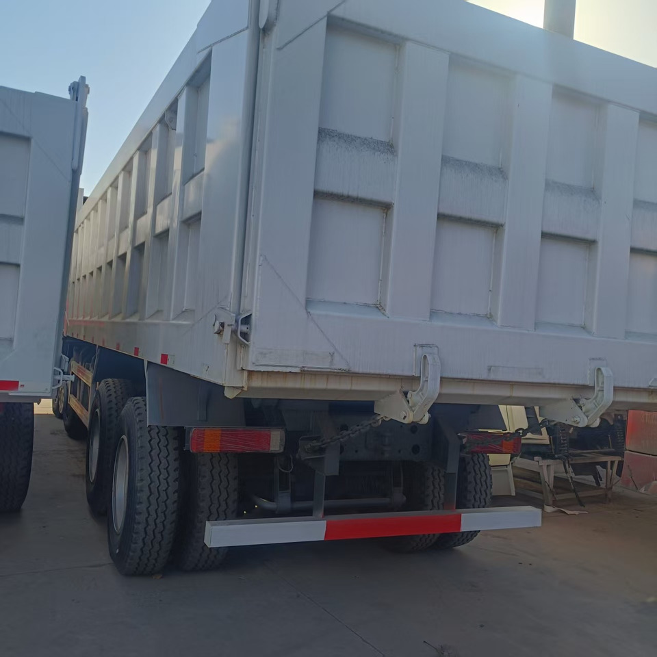 SINOTRUK HOWO 8x4 - 덤프트럭 : 사진 5 SINOTRUK HOWO 8x4 - 덤프트럭 : 사진 5