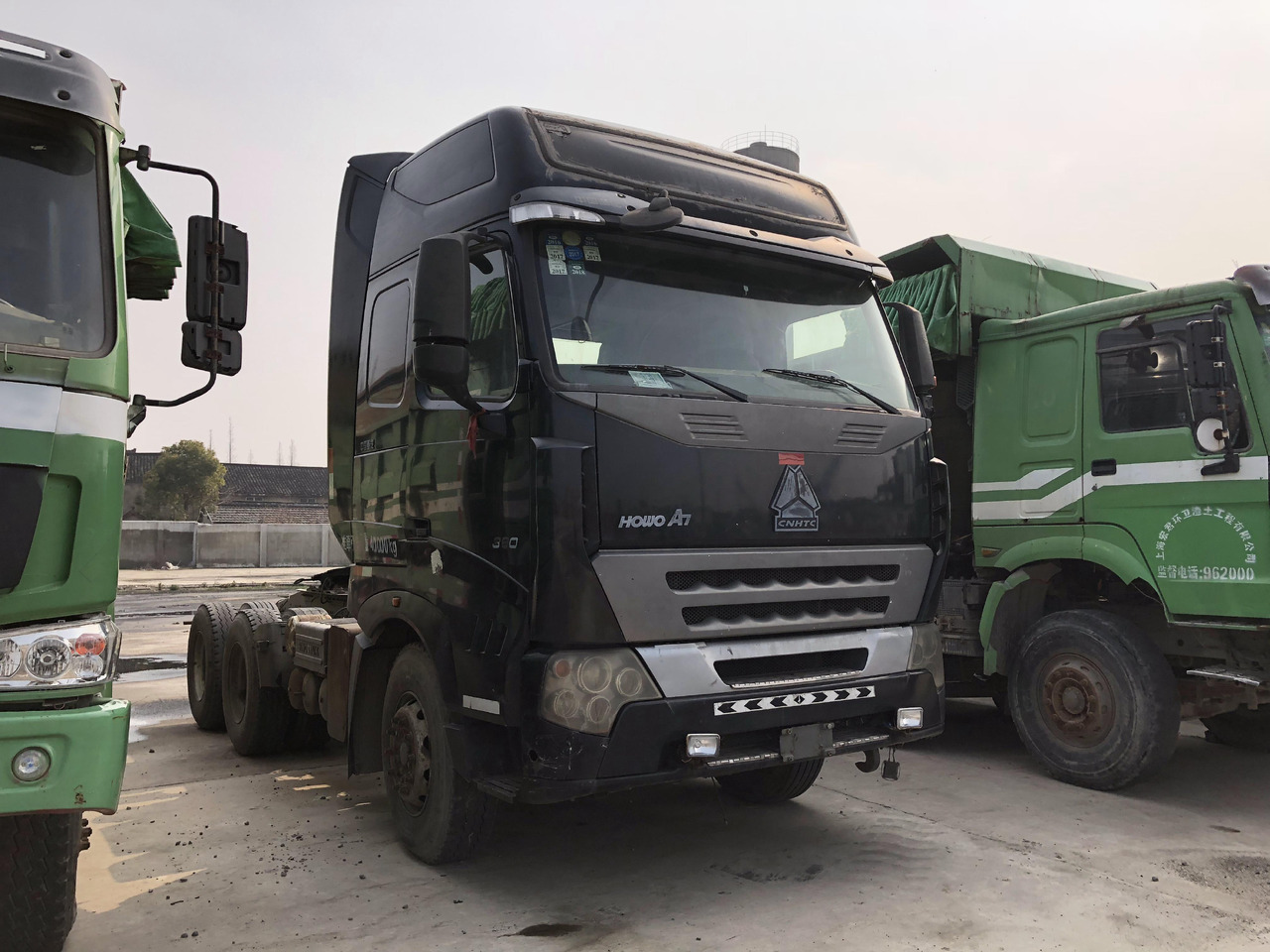SINOTRUK HOWO A7 - 트랙터 유닛 : 사진 2 SINOTRUK HOWO A7 - 트랙터 유닛 : 사진 2