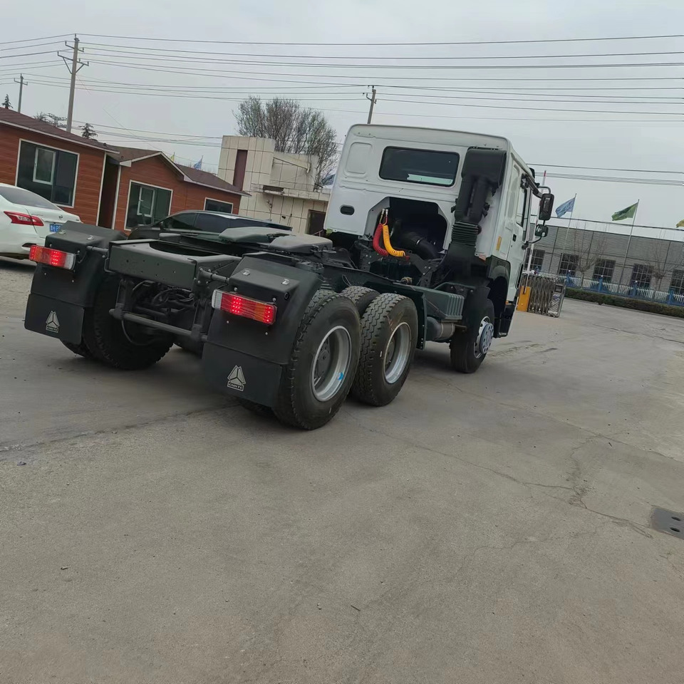 SINOTRUK HOWO trailer head - 트랙터 유닛 : 사진 5 SINOTRUK HOWO trailer head - 트랙터 유닛 : 사진 5