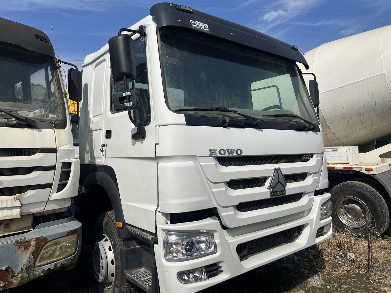 SINOTRUK HOWO trailer head - 트랙터 유닛 : 사진 3 SINOTRUK HOWO trailer head - 트랙터 유닛 : 사진 3