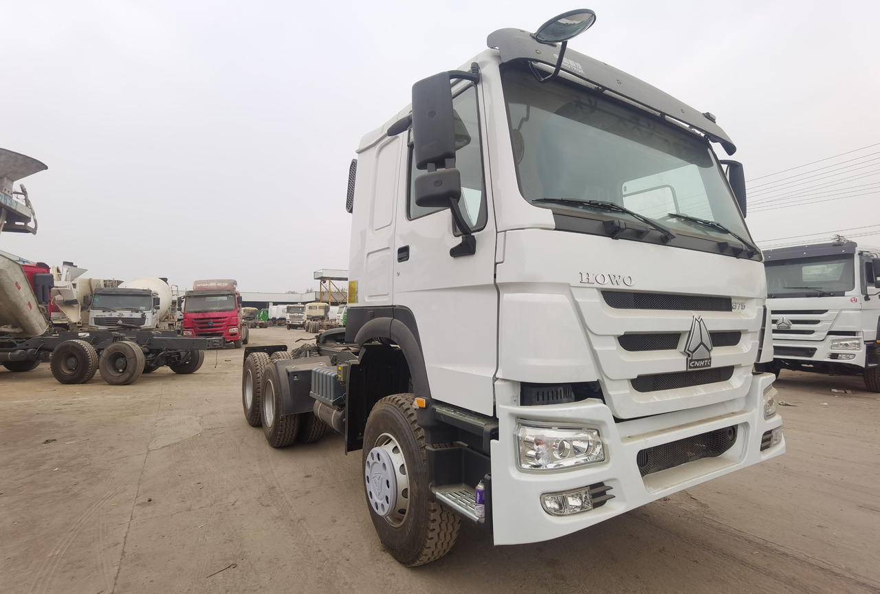 SINOTRUK HOWO trailer head - 트랙터 유닛 : 사진 3 SINOTRUK HOWO trailer head - 트랙터 유닛 : 사진 3