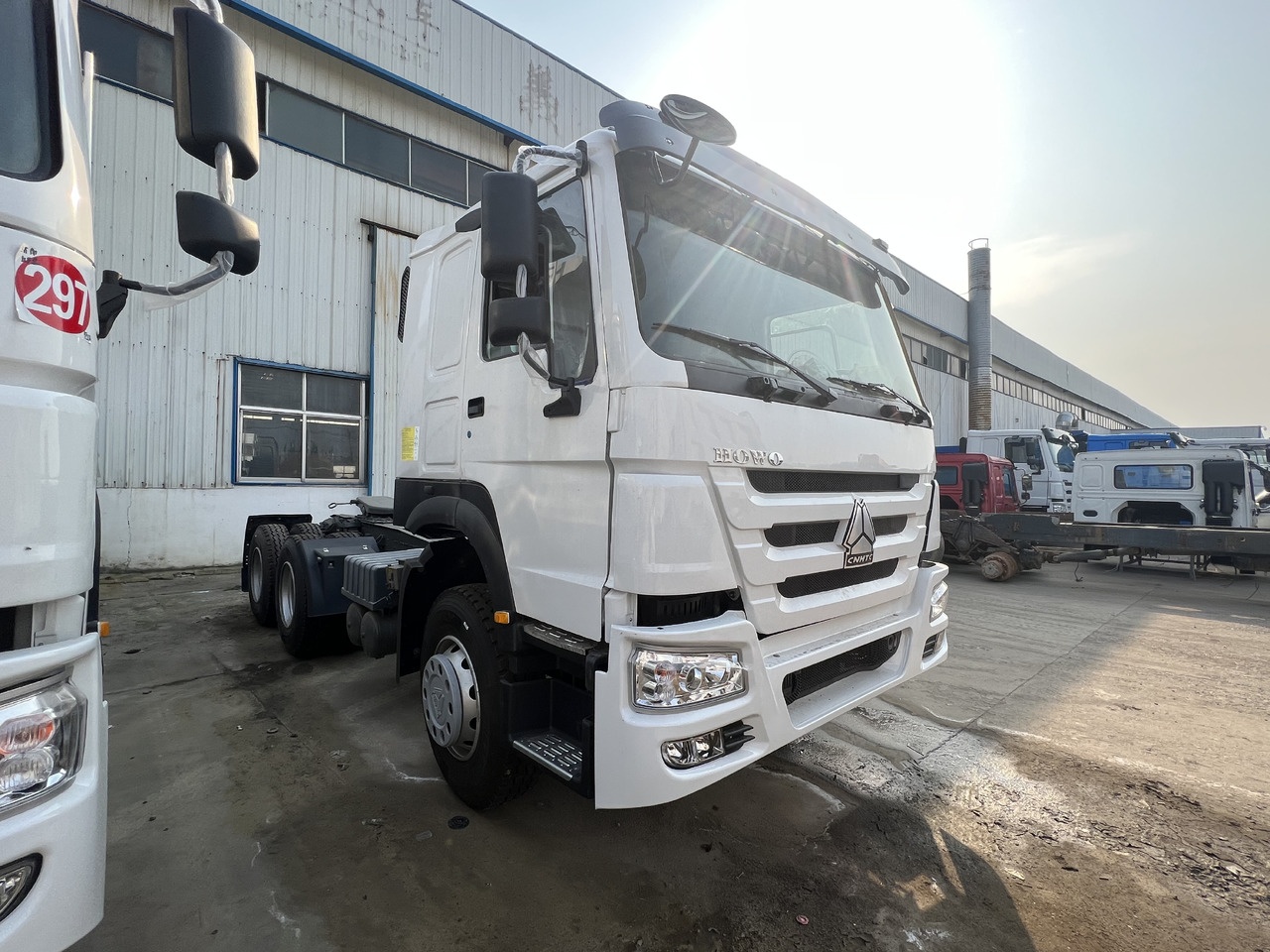 SINOTRUK HOWO tralier head - 트랙터 유닛 : 사진 1 SINOTRUK HOWO tralier head - 트랙터 유닛 : 사진 1