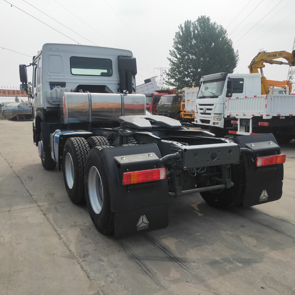 SINOTRUK HOWO - 트랙터 유닛 : 사진 3 SINOTRUK HOWO - 트랙터 유닛 : 사진 3