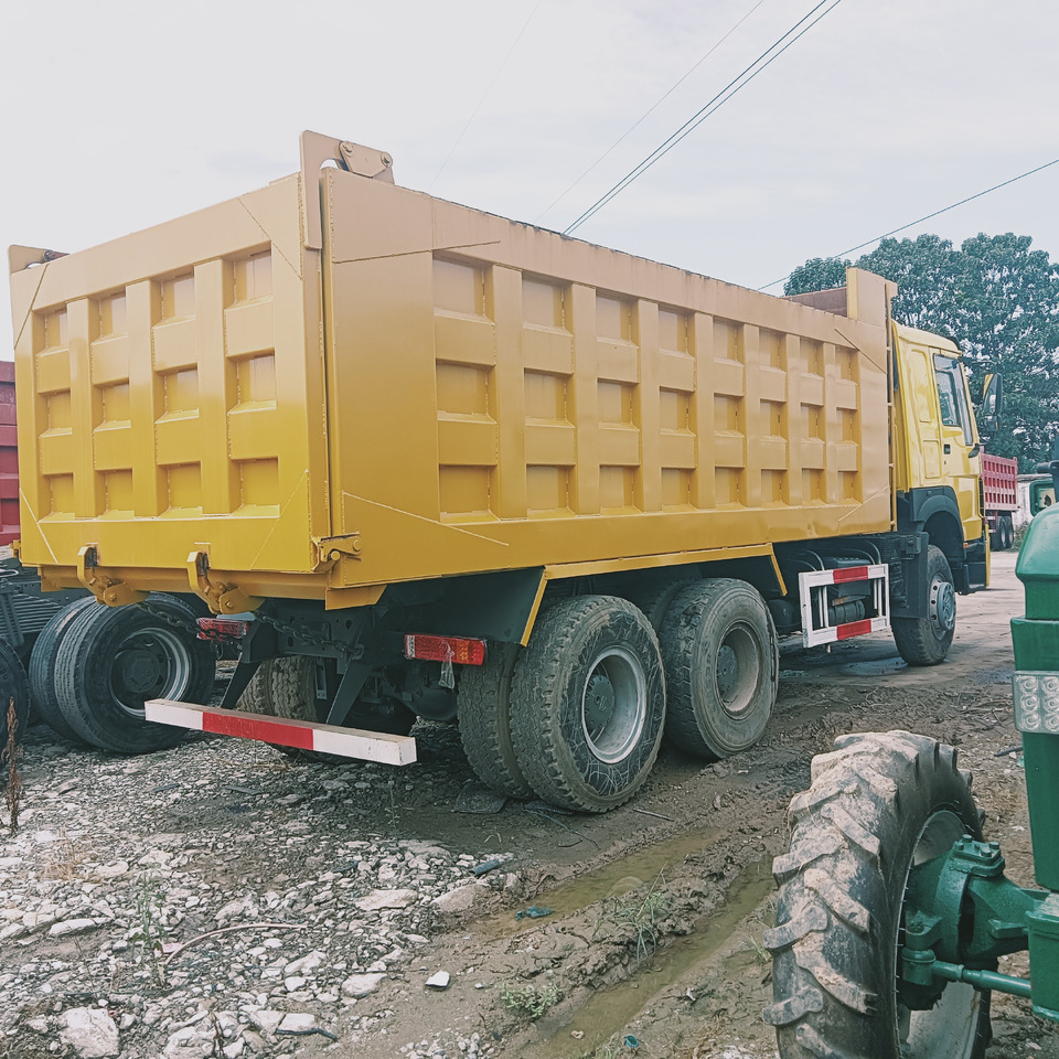 SINOTRUK HOWO - 덤프트럭 : 사진 4 SINOTRUK HOWO - 덤프트럭 : 사진 4